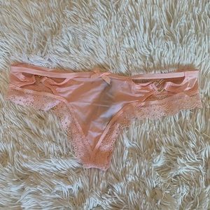 NWT VS VERY SEXY THONG